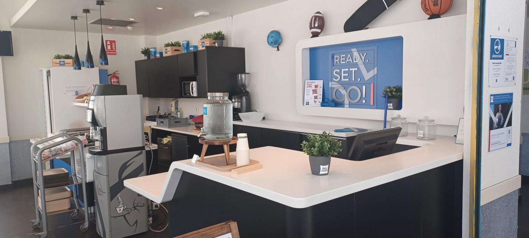 Ibis Budget Alicante Pension Sin Comedor Exterior photo