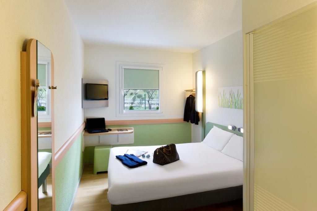 Ibis Budget Alicante Pension Sin Comedor Room photo